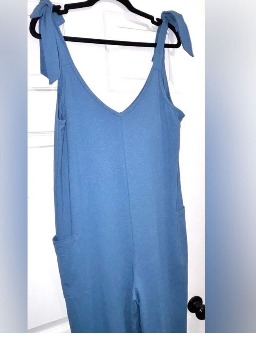 NWT Smash + Tess x Haley Ryan Anniston Cargo Romper Wide Leg Jumpsuit Medium
NEW - Picture 10 of 12
